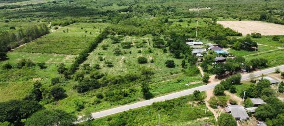 Terreno em Phetchaburi, Thailand 49600 m² N.º 68366 3