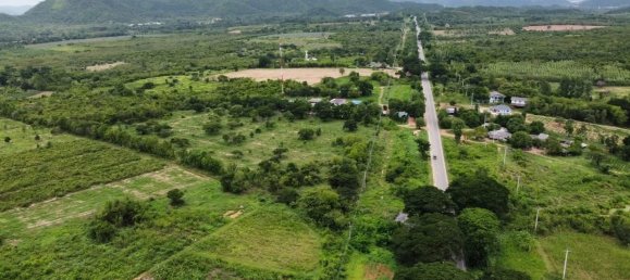 Terreno em Phetchaburi, Thailand 49600 m² N.º 68366 4