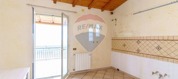 5 rooms Penthouse in Misterbianco, Italy No. 118819 9