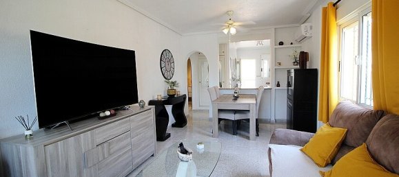 3 bedrooms Villa in Villamartin, Spain No. 14423 16