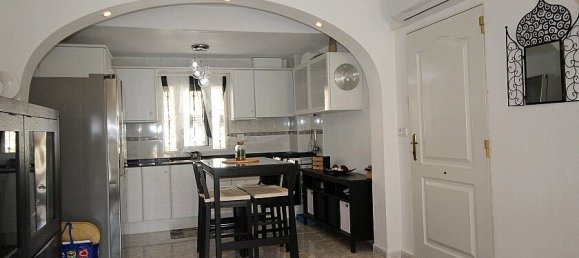 3 bedrooms Villa in Villamartin, Spain No. 14423 24