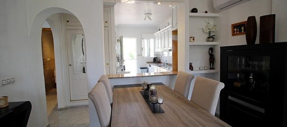 3 bedrooms Villa in Villamartin, Spain No. 14423 17