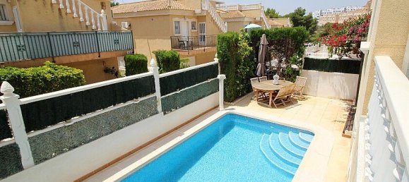 3 bedrooms Villa in Villamartin, Spain No. 14423 2