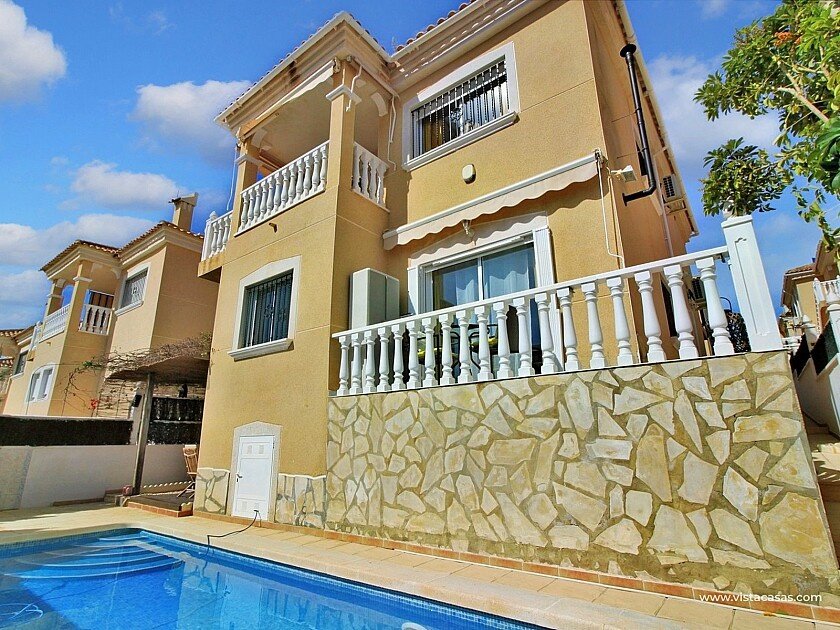 3 bedrooms Villa in Villamartin, Spain No. 14423