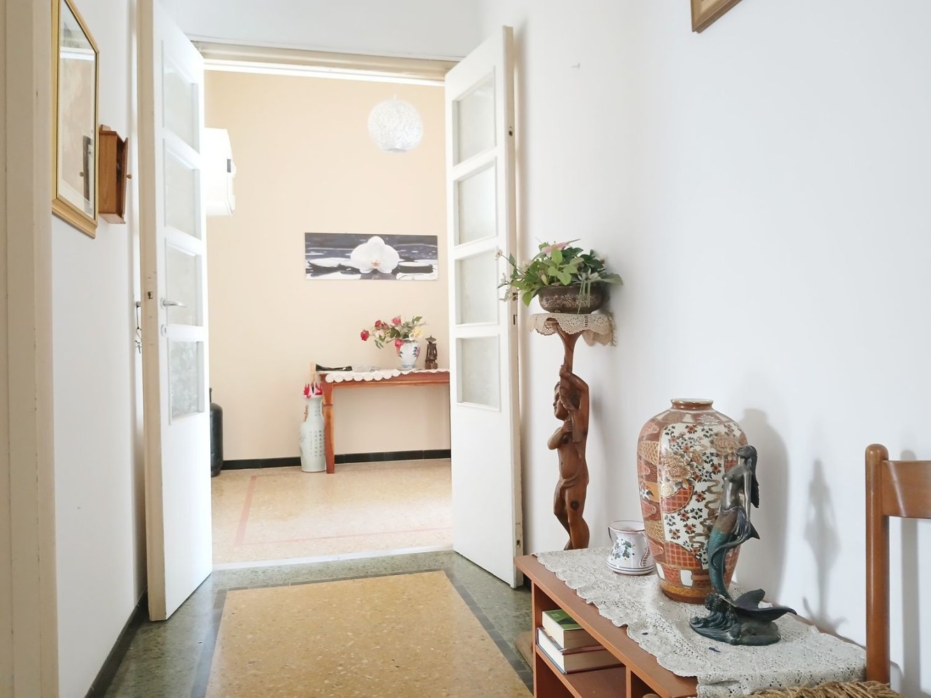 Apartamento T6 em Cagliari, Italy N.º 378357