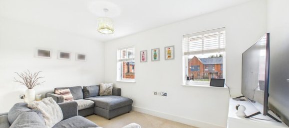 Дом с 3 спальнями в Бордон, Великобритания № 13804 2