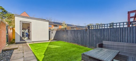 Дом с 3 спальнями в Бордон, Великобритания № 13804 19