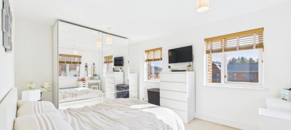 Дом с 3 спальнями в Бордон, Великобритания № 13804 22