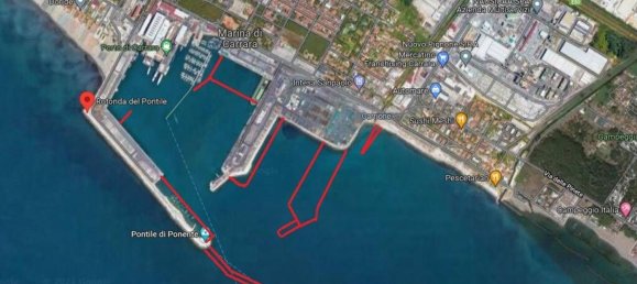 8 rooms House in Carrara, Italy No. 48142 18