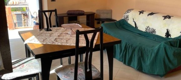 8 rooms House in Carrara, Italy No. 48142 2
