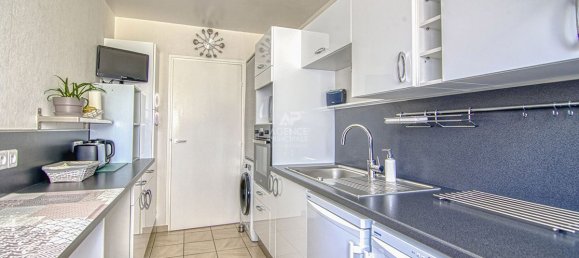 1 bedroom Apartment in Versailles, France No. 291752 5