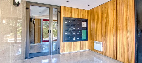 1 bedroom Apartment in Versailles, France No. 291752 10