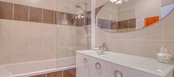 1 bedroom Apartment in Versailles, France No. 291752 9