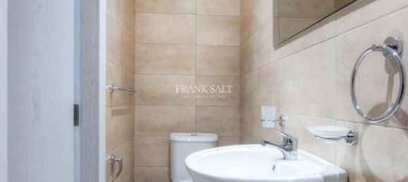 3 chambres Penthouse à Sliema, Malta No. 6868 16