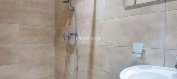 3 chambres Penthouse à Sliema, Malta No. 6868 13