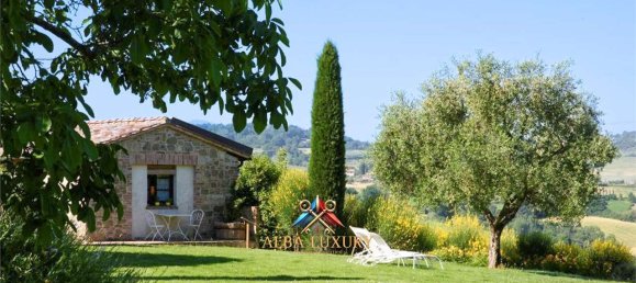 8 bedrooms House in Montepulciano, Italy No. 102377 3