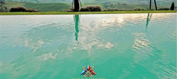 8 bedrooms House in Montepulciano, Italy No. 102377 13