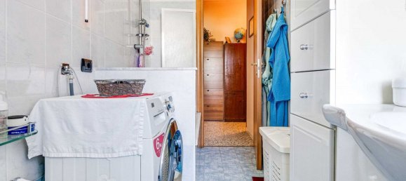 4 bedrooms Apartment in Cerro Maggiore, Italy No. 360514 17