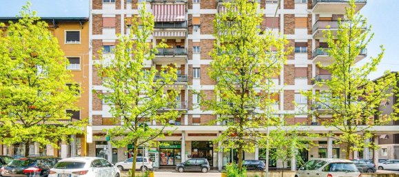 4 bedrooms Apartment in Cerro Maggiore, Italy No. 360514 20