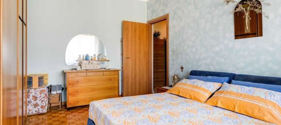 4 bedrooms Apartment in Cerro Maggiore, Italy No. 360514 14