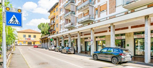 4 bedrooms Apartment in Cerro Maggiore, Italy No. 360514 19