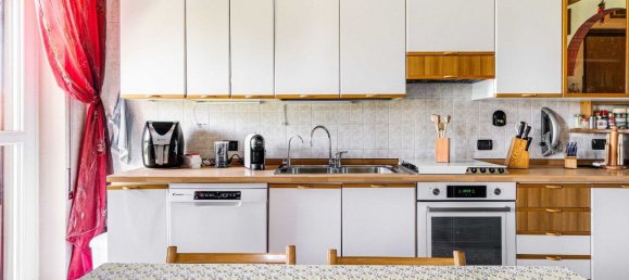 4 bedrooms Apartment in Cerro Maggiore, Italy No. 360514 3