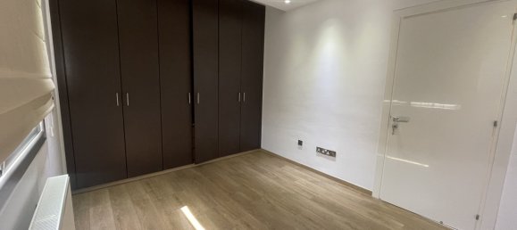 3 Schlafzimmer Villa in Agios Athanasios, Cyprus, Nr. 1360 8