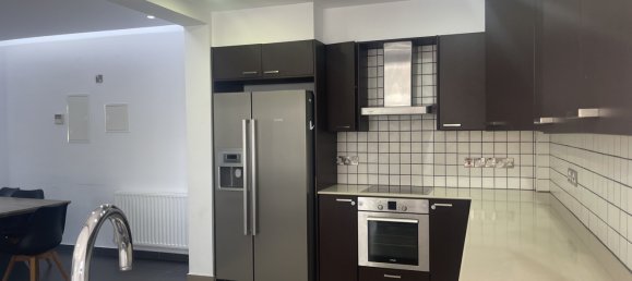 3 Schlafzimmer Villa in Agios Athanasios, Cyprus, Nr. 1360 6