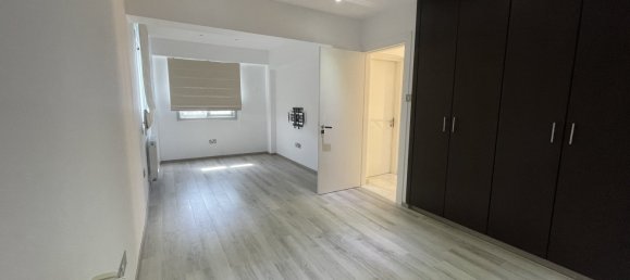 3 Schlafzimmer Villa in Agios Athanasios, Cyprus, Nr. 1360 9