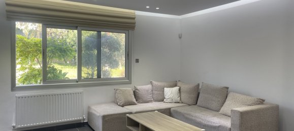 3 Schlafzimmer Villa in Agios Athanasios, Cyprus, Nr. 1360 4