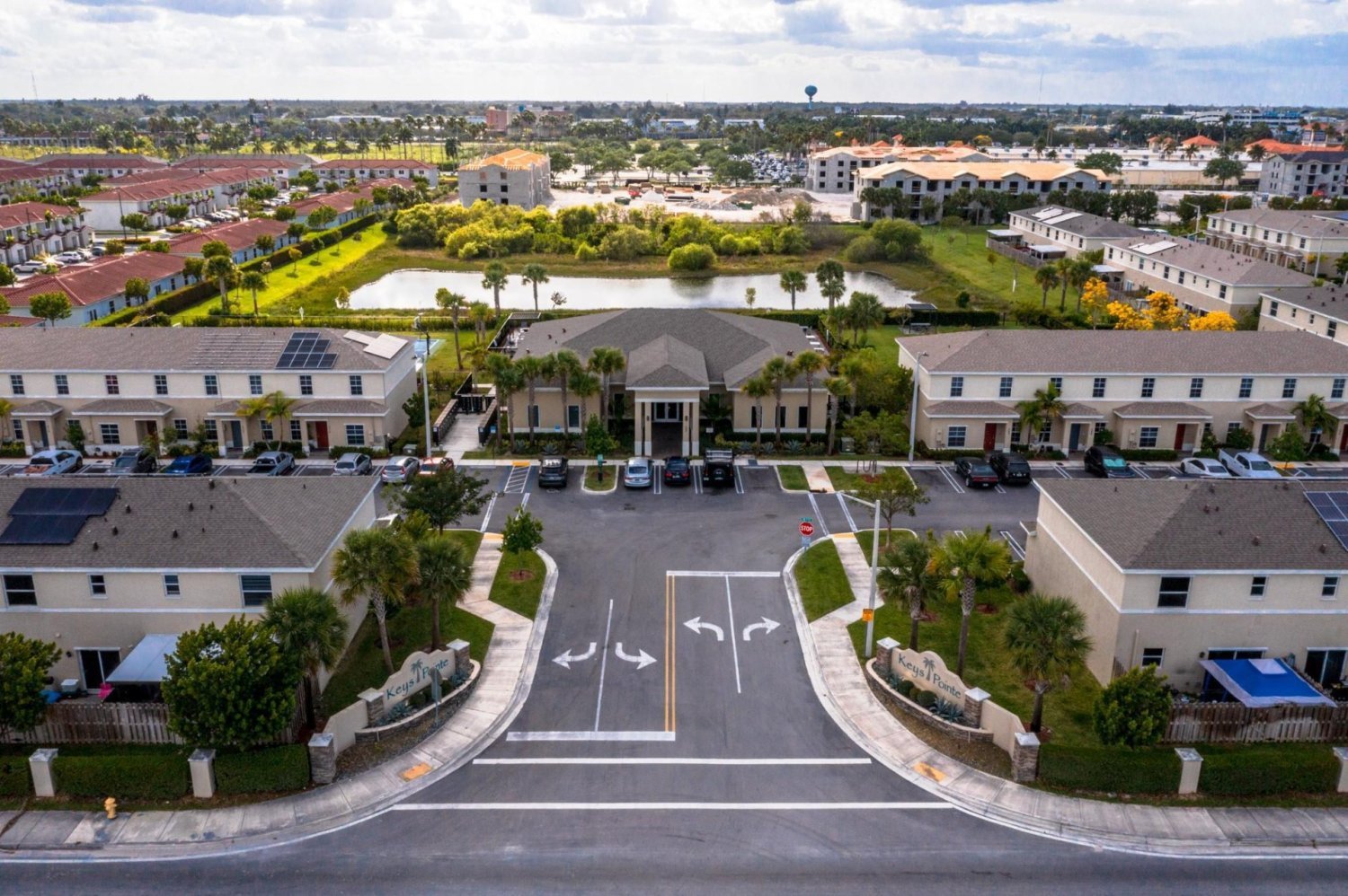 4 dormitorios dúplex en venta en Miami, Miami-Dade, Florida, USA № 613597