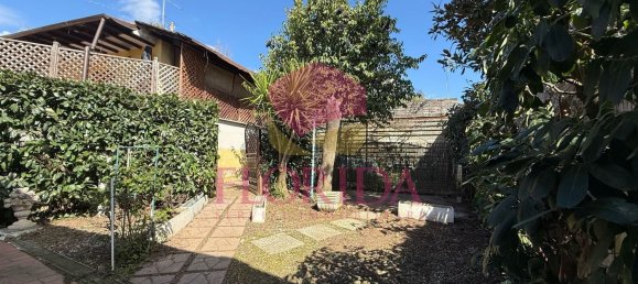 2 Schlafzimmer Haus in Ardea, Italy, Nr. 335193 9