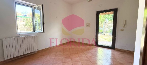 2 Schlafzimmer Haus in Ardea, Italy, Nr. 335193 10