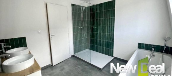 4 bedrooms Townhouse in Croix, France No. 87392 13