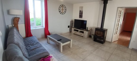 Casa de 4 dormitorios en Verneuil-sur-Igneraie, France No. 81564 3