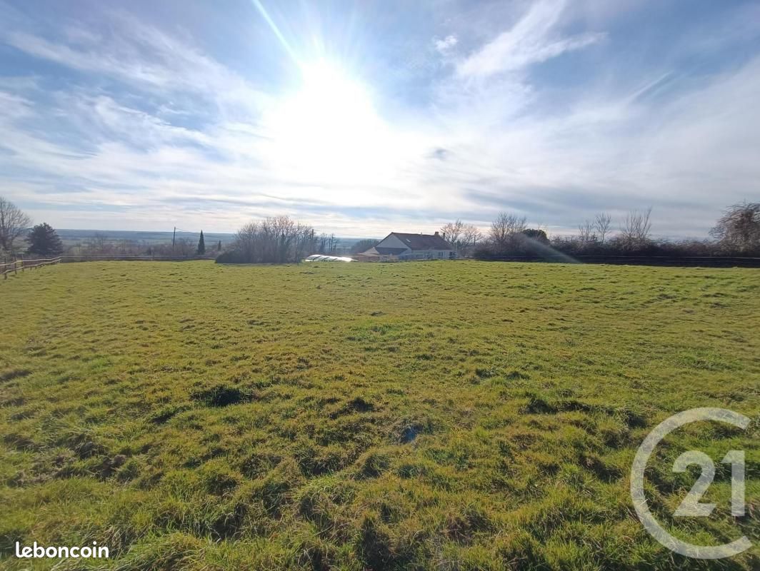 Casa de 4 dormitorios en Verneuil-sur-Igneraie, France No. 81564