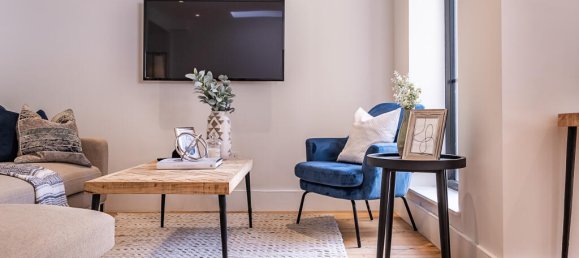 3 bedrooms Apartment in London, United Kingdom No. 14054 2