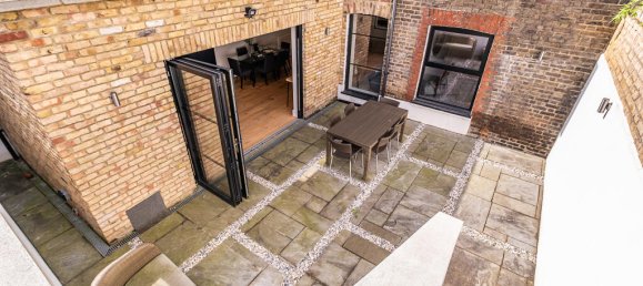 3 bedrooms Apartment in London, United Kingdom No. 14054 15