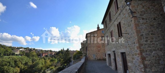 2 bedrooms House in Ficulle, Italy No. 177993 5