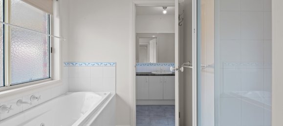 3 Schlafzimmer Haus in Cranbourne East, Australia, Nr. 285 6