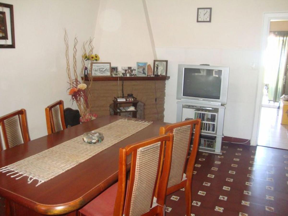 2 bedrooms House in Mar del Plata, Argentina No. 87751