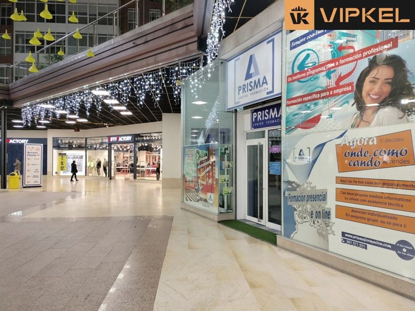 Propriété commerciale à A Coruna, Spain 73m² No. 48445