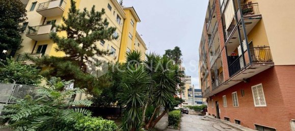 2 bedrooms Apartment in Bari, Italy No. 334439 3