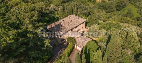 6 bedrooms Villa in Perugia, Italy No. 293151 3