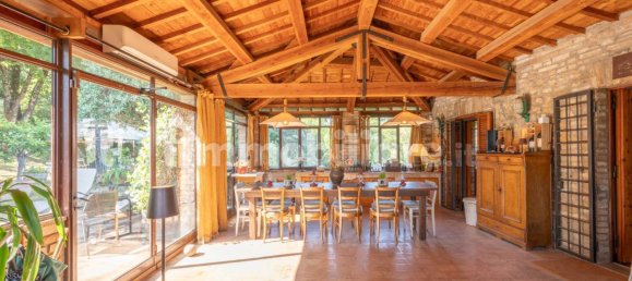 6 bedrooms Villa in Perugia, Italy No. 293151 6