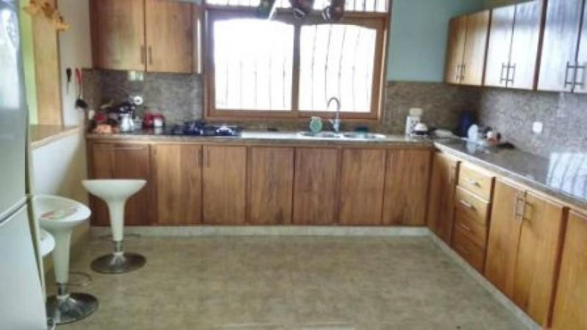 4 bedrooms House in Antioquia, Colombia No. 7523