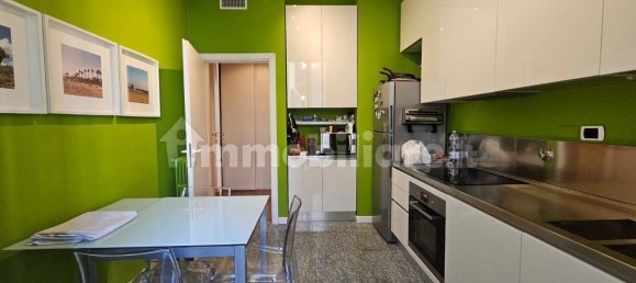 2 bedrooms Apartment in Turin, Italy No. 261091 6
