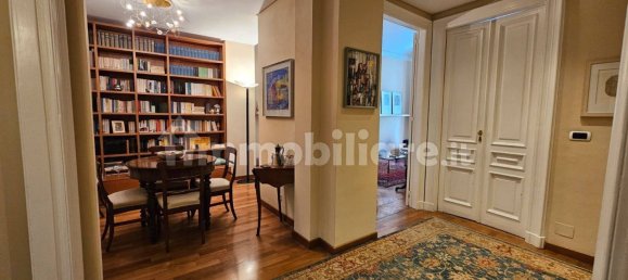 2 bedrooms Apartment in Turin, Italy No. 261091 12