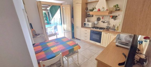 2 Schlafzimmer Wohnung in Florence, Italy, Nr. 365997 6