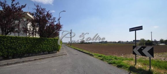 Земельный участок с 1 комнатой в Черменате, Италия № 86247 5